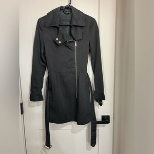 Kenneth Cole New York light belted jacket
